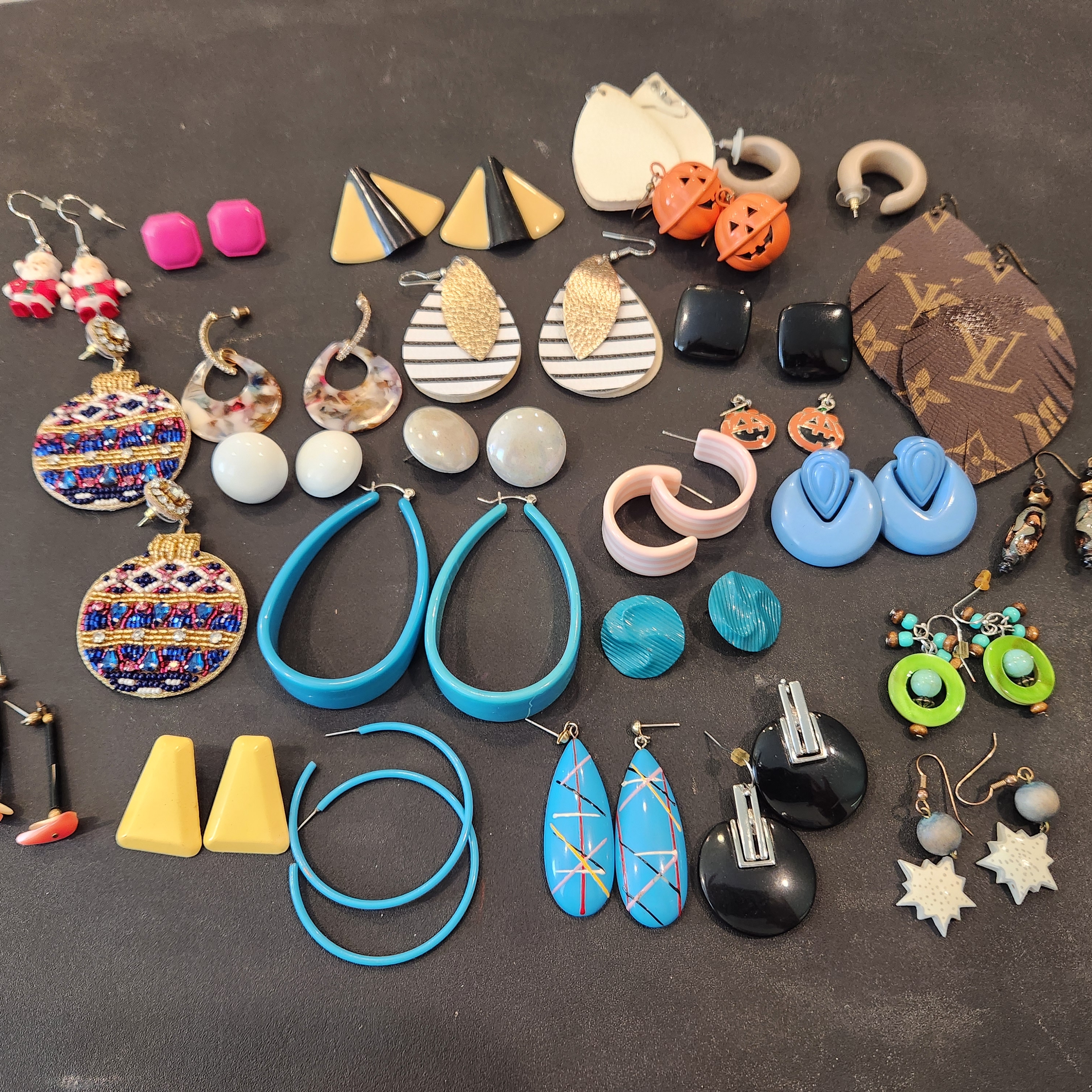 Colorful Women's Earring Set